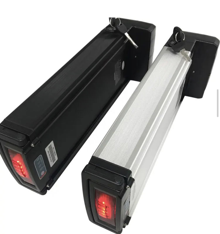 Elektrofahrrad Lithium-Ionen-Batteriepack 48V 36V Hinterhälfte Aluminiumlegierung Schal in Silber
